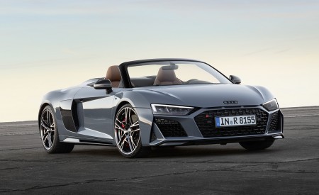 2019 Audi R8 Spyder (Color: Kemora Gray Metallic) Front Three-Quarter Wallpapers 450x275 (35)