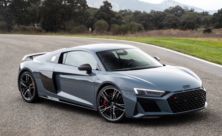 2019 Audi R8 V10 Coupe (Color: Kemora Gray Metallic) Front Three-Quarter Wallpapers 450x275 (27)