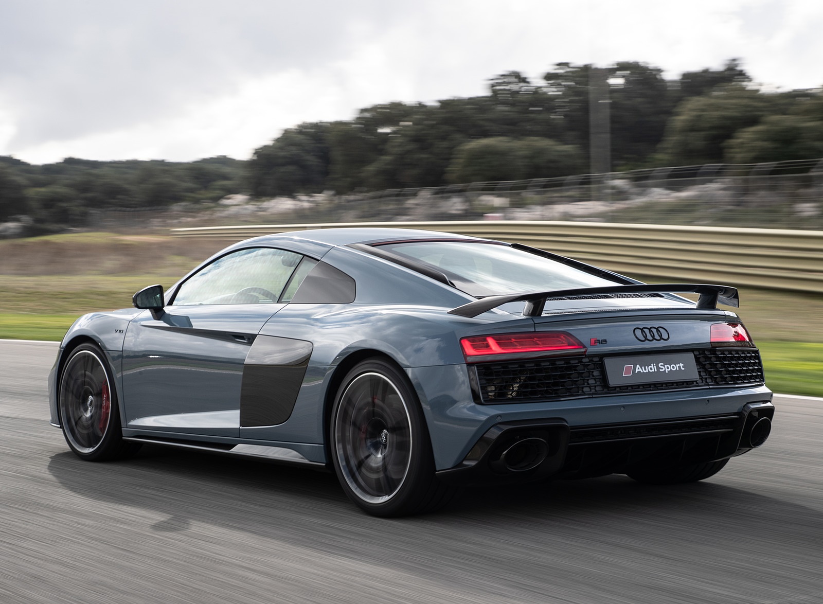 2019 Audi R8 V10 Coupe (Color: Kemora Gray Metallic) Rear Three-Quarter Wallpapers #19 of 59