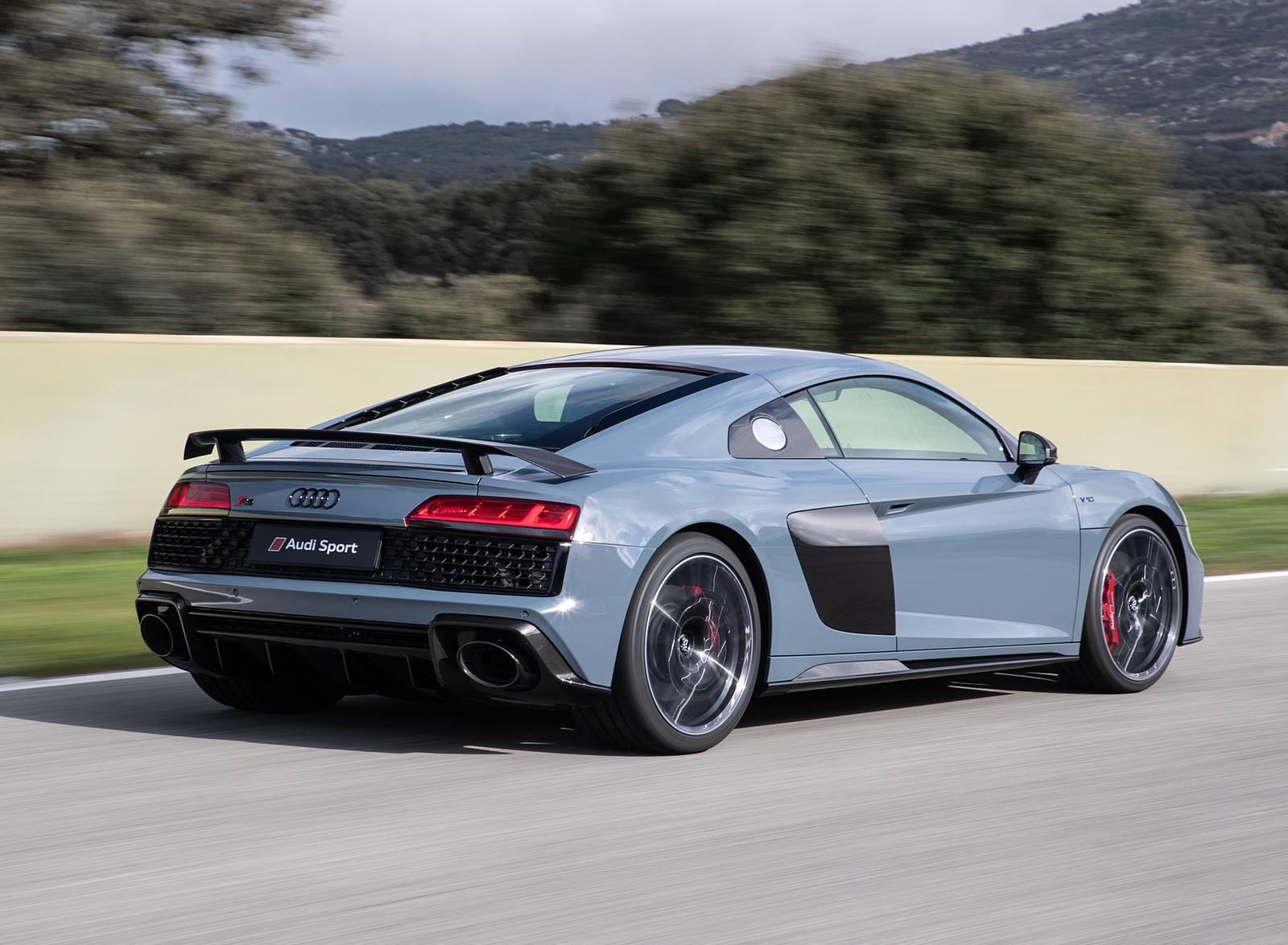 2019 Audi R8 V10 Coupe (Color: Kemora Gray Metallic) Rear Three-Quarter Wallpapers #14 of 59