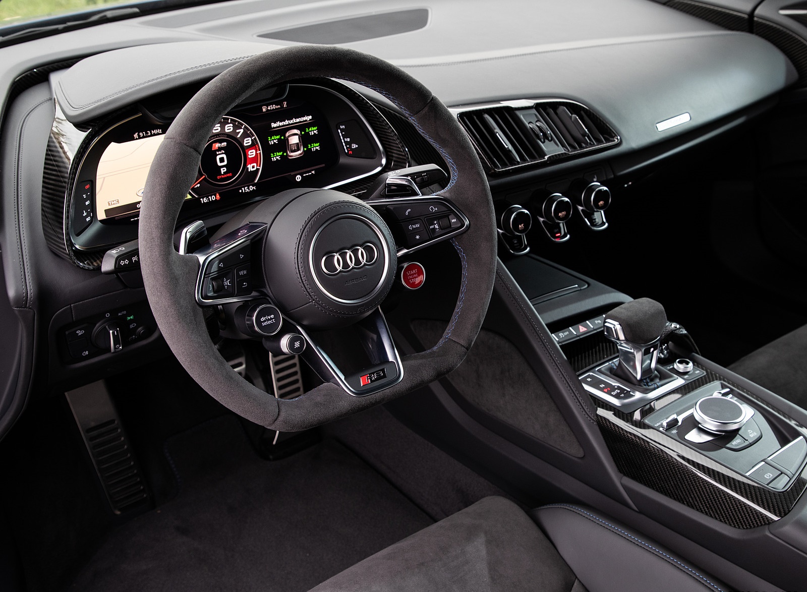 2019 Audi R8 V10 Coupe Interior Wallpapers #32 of 59