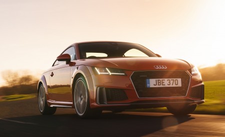 2019 Audi TT Coupe (UK-Spec) Front Three-Quarter Wallpapers 450x275 (9)