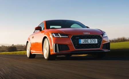 2019 Audi TT Coupe (UK-Spec) Front Three-Quarter Wallpapers 450x275 (10)
