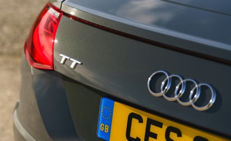 2019 Audi TT Roadster (UK-Spec) Detail Wallpapers 450x275 (98)
