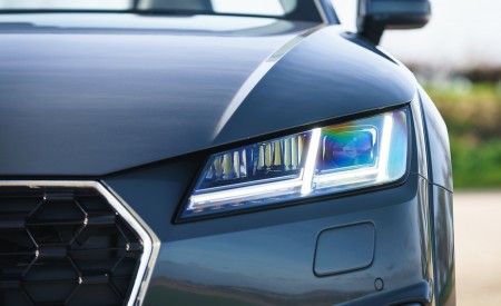 2019 Audi TT Roadster (UK-Spec) Headlight Wallpapers 450x275 (100)