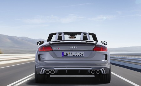 2019 Audi TTS Roadster (Color: Nardo Gray) Rear Wallpapers 450x275 (29)