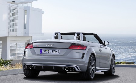 2019 Audi TTS Roadster (Color: Nardo Gray) Rear Wallpapers 450x275 (37)