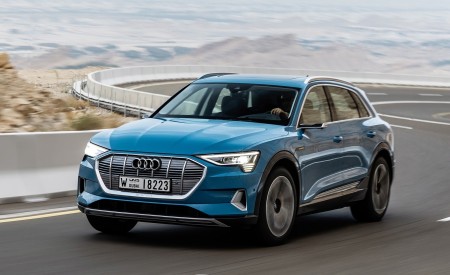 2019 Audi e-tron (Color: Antigua Blue) Front Three-Quarter Wallpapers 450x275 (56)