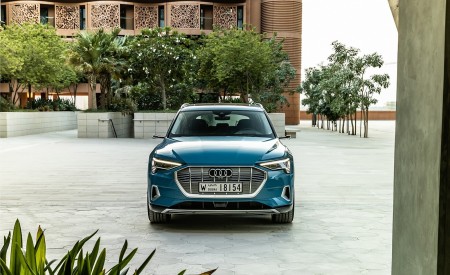 2019 Audi e-tron (Color: Antigua Blue) Front Wallpapers 450x275 (107)