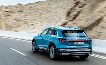 2019 Audi e-tron (Color: Antigua Blue) Rear Three-Quarter Wallpapers 450x275 (82)