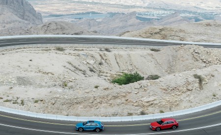 2019 Audi e-tron (Color: Antigua Blue) and Audi e-tron (Color: Catalunya Red) Side Wallpapers 450x275 (2)