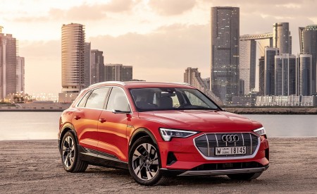 2019 Audi e-tron (Color: Catalunya Red) Front Three-Quarter Wallpapers 450x275 (26)
