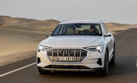 2019 Audi e-tron (Color: Glacier White) Front Three-Quarter Wallpapers 450x275 (206)