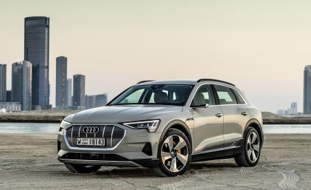 2019 Audi e-tron (Color: Siam Beige) Front Three-Quarter Wallpapers 450x275 (166)