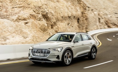 2019 Audi e-tron (Color: Siam Beige) Front Three-Quarter Wallpapers 450x275 (138)