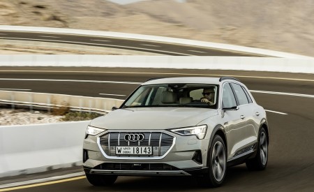 2019 Audi e-tron (Color: Siam Beige) Front Three-Quarter Wallpapers 450x275 (149)