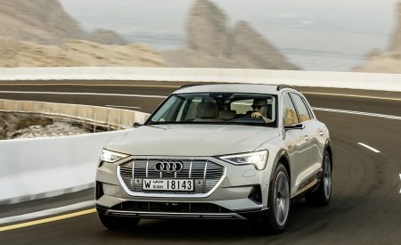 2019 Audi e-tron (Color: Siam Beige) Front Three-Quarter Wallpapers 450x275 (139)