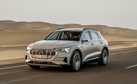 2019 Audi e-tron (Color: Siam Beige) Front Three-Quarter Wallpapers 450x275 (140)