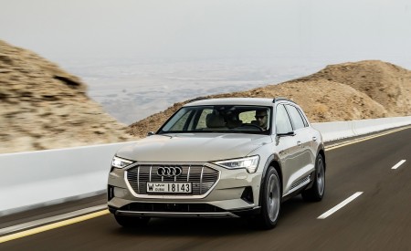 2019 Audi e-tron (Color: Siam Beige) Front Three-Quarter Wallpapers 450x275 (142)
