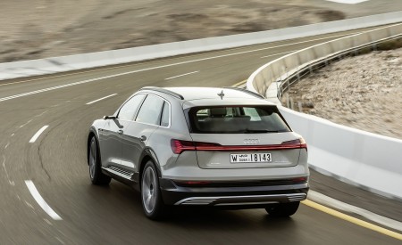2019 Audi e-tron (Color: Siam Beige) Rear Three-Quarter Wallpapers 450x275 (153)