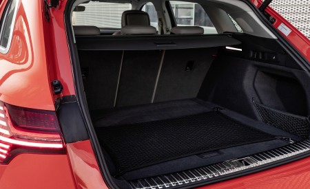2019 Audi e-tron Trunk Wallpapers 450x275 (49)