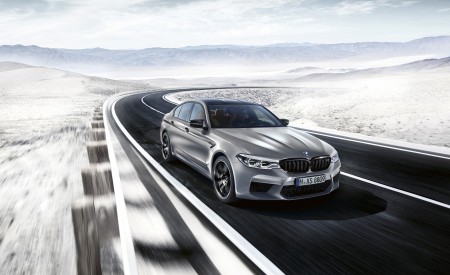 2019 BMW M5 Competition Front Three-Quarter Wallpapers 450x275 (4)