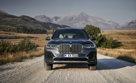 2019 BMW X7 (Color: Arctic Grey) Front Wallpapers 450x275 (11)