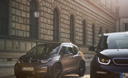2019 BMW i3 120Ah Front Three-Quarter Wallpapers 450x275 (30)