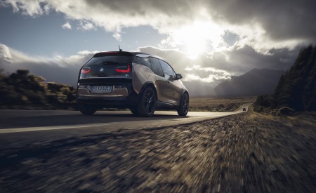 2019 BMW i3 120Ah Rear Three-Quarter Wallpapers 450x275 (27)