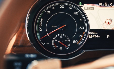 2019 Bentley Bentayga Plug-in Hybrid Digital Instrument Cluster Wallpapers 450x275 (25)
