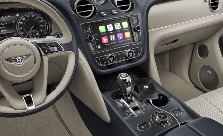 2019 Bentley Bentayga Plug-in Hybrid Interior Wallpapers 450x275 (51)