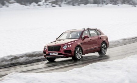 2019 Bentley Bentayga V8 Front Three-Quarter Wallpapers 450x275 (21)