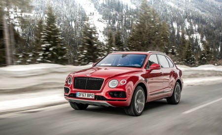 2019 Bentley Bentayga V8 Front Three-Quarter Wallpapers 450x275 (22)