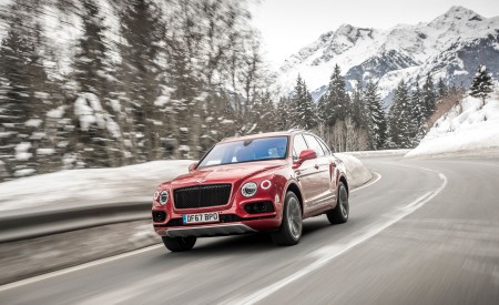 2019 Bentley Bentayga V8 Front Three-Quarter Wallpapers 450x275 (15)