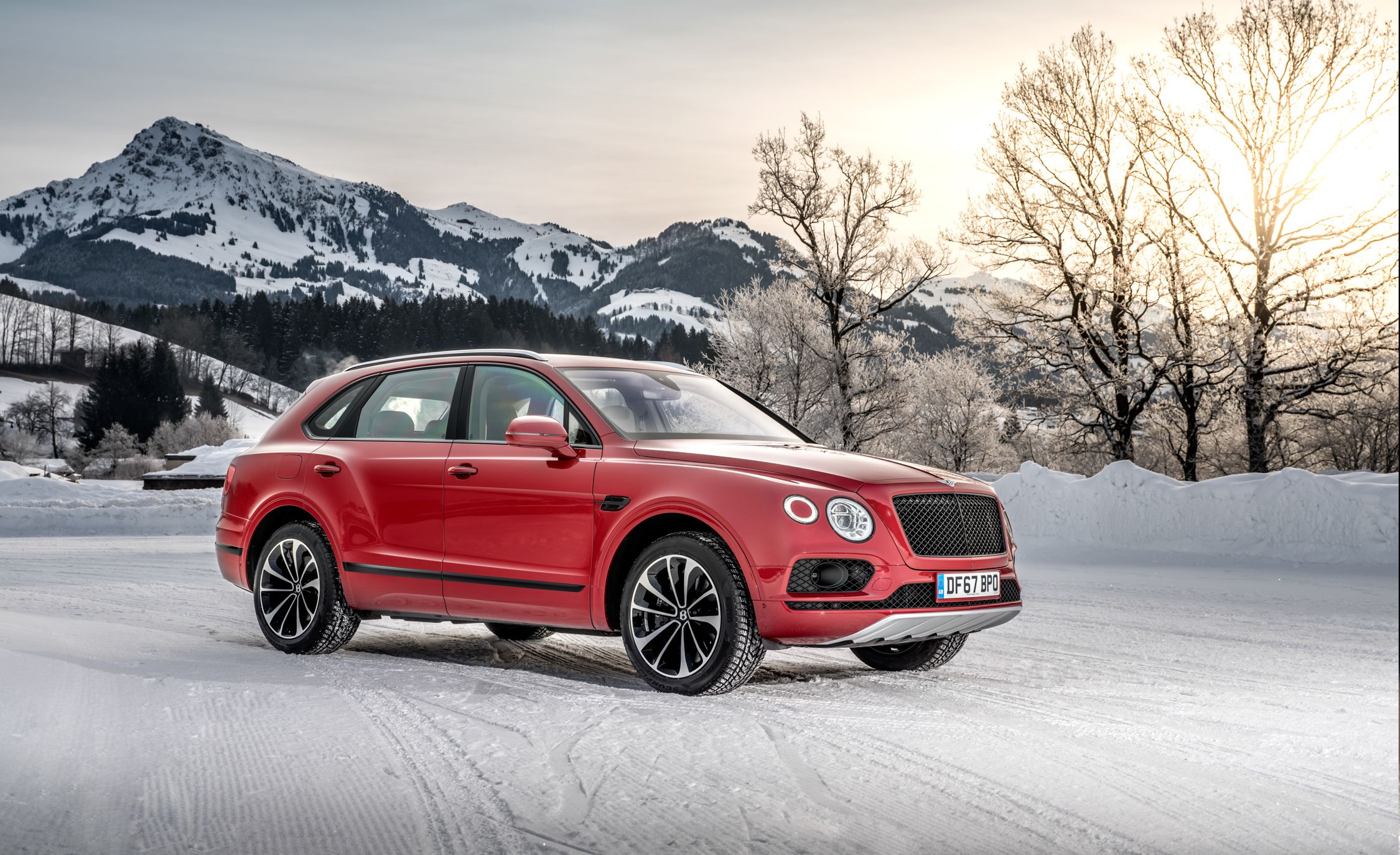 2019 Bentley Bentayga V8 Front Three-Quarter Wallpapers (10)