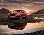 2019 Bentley Bentayga V8 Front Three-Quarter Wallpapers 150x120 (2)