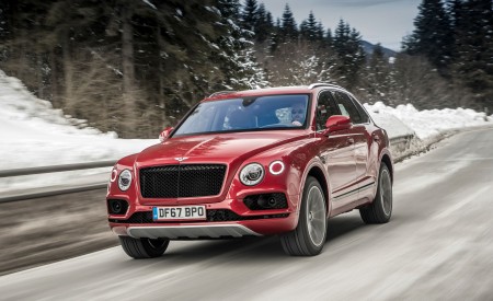 2019 Bentley Bentayga V8 Front Wallpapers 450x275 (12)