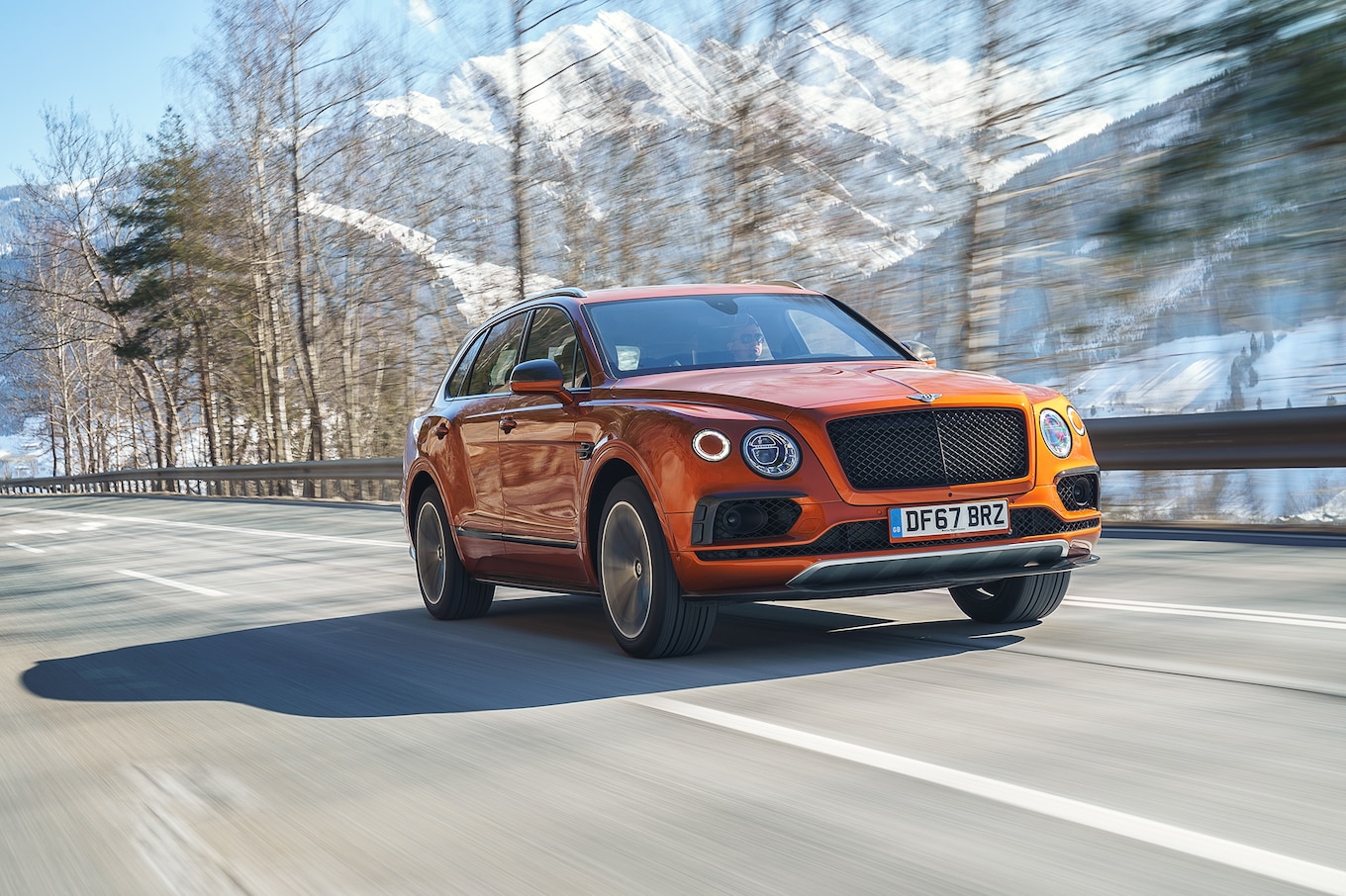 2019 Bentley Bentayga V8 Front Wallpapers (8)
