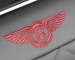 2019 Bentley Bentayga V8 Interior Badge Wallpapers 150x120 (47)