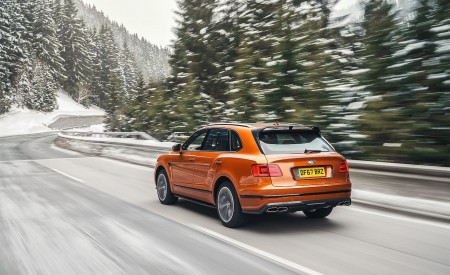 2019 Bentley Bentayga V8 Rear Three-Quarter Wallpapers 450x275 (9)