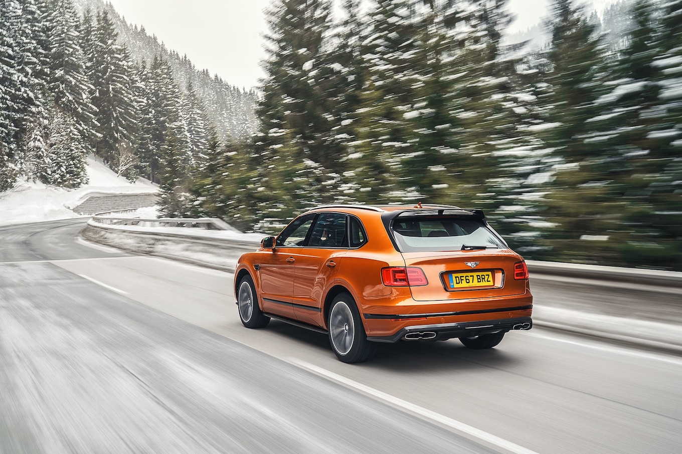 2019 Bentley Bentayga V8 Rear Three-Quarter Wallpapers (9)