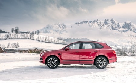 2019 Bentley Bentayga V8 Side Wallpapers 450x275 (14)