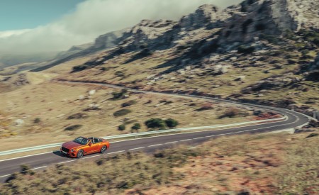 2019 Bentley Continental GT Convertible (Color: Orange Flame) Front Three-Quarter Wallpapers 450x275 (9)