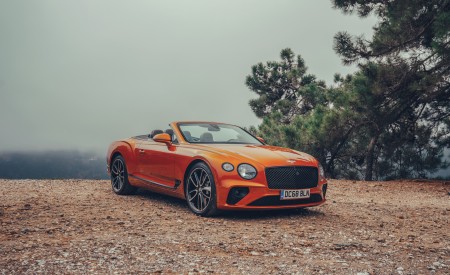 2019 Bentley Continental GT Convertible (Color: Orange Flame) Front Three-Quarter Wallpapers 450x275 (10)