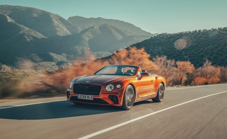 2019 Bentley Continental GT Convertible (Color: Orange Flame) Front Three-Quarter Wallpapers 450x275 (2)