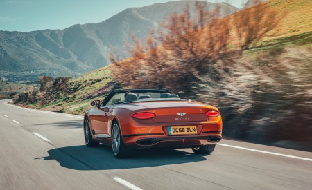 2019 Bentley Continental GT Convertible (Color: Orange Flame) Rear Three-Quarter Wallpapers 450x275 (7)