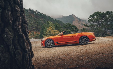 2019 Bentley Continental GT Convertible (Color: Orange Flame) Side Wallpapers 450x275 (14)
