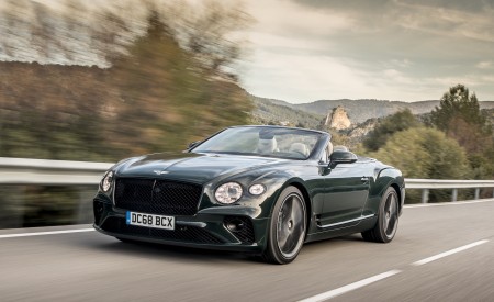 2019 Bentley Continental GT Convertible (Color: Verdant) Front Three-Quarter Wallpapers 450x275 (35)