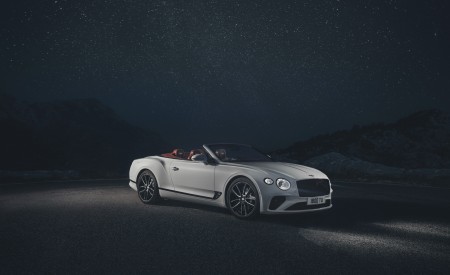 2019 Bentley Continental GT Convertible Front Three-Quarter Wallpapers 450x275 (103)