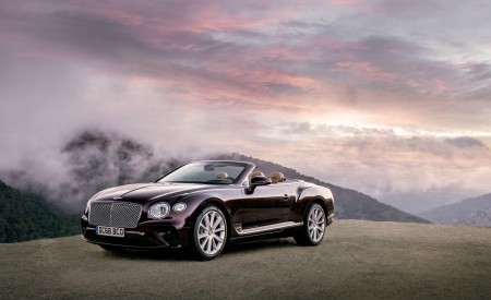 2019 Bentley Continental GT Convertible Front Three-Quarter Wallpapers 450x275 (51)